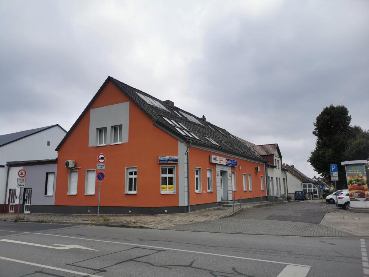 Zimmervermietung Schoenfliesser Stuben Auch Fuer Monteure Eisenhuttenstadt Bagian luar foto
